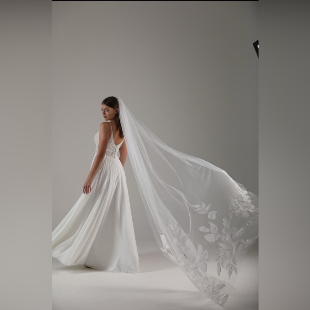 Ivory Cathedral Length Embroidery Veil Custom, large flowers